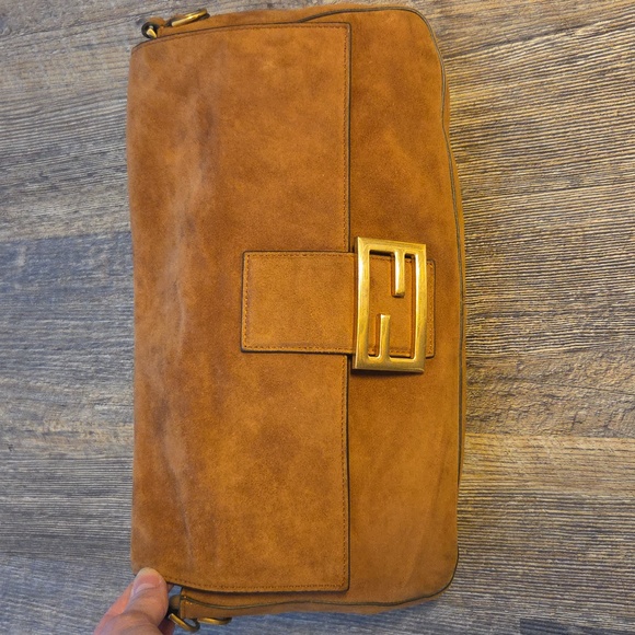 Fendi Baguette Carmel Brown Suede Gold Hardware Bag Italy Bonus Unbranded Strap - Picture 3 of 17